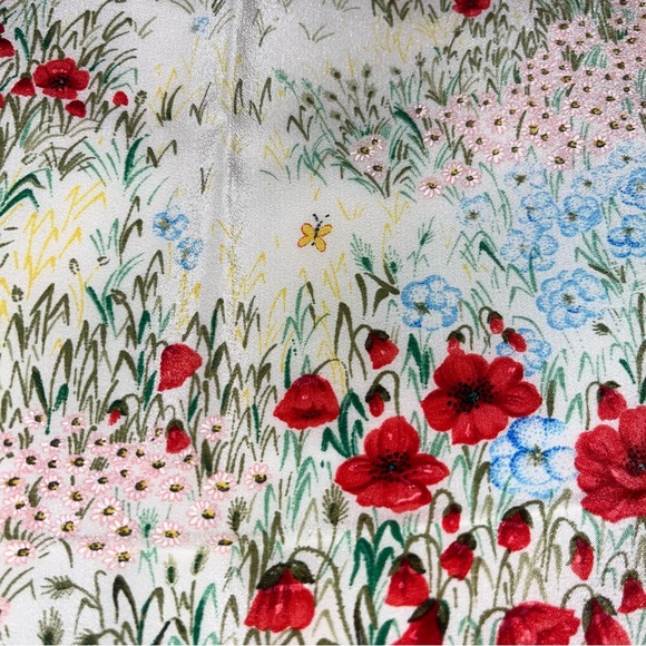 Gucci Silk Floral Print Large Scarf - Picture 7 of 12